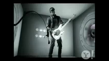 Three Days Grace - Break (official Music Video)