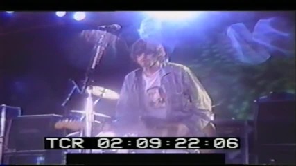 Nirvana - 19 - Scentless Apprentice (live @ Hollywood Rock Fest 1993) 