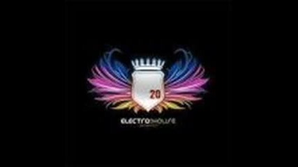 Deep Central Russian Girl (extended Mix)