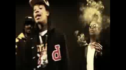 превод_хит_wiz_khalifa_-_black_and_yell