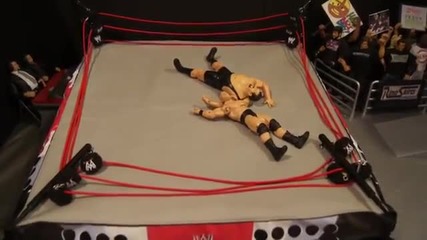 Brock Lesnar Superplex - Action Figure Showdown (mbg1211)
