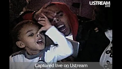 Chris Brown се лигавят с Lil