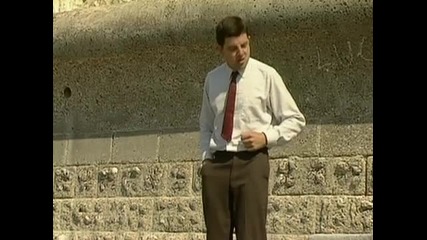 Mr Bean - At the Beach 