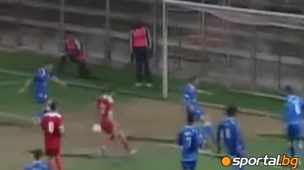 Нелеп автогол в Израел