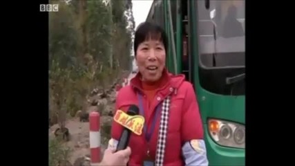 Автобус в Китай на косъм от катастрофа 