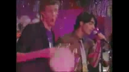 Jonas Brothers - We got to it work out 