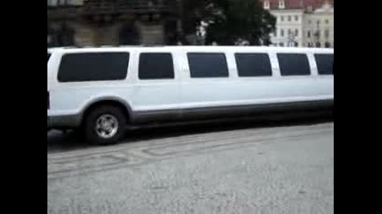 2004 Ford Excursion + 1998 Lincoln Town Car stretchlimousine