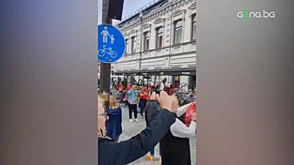 Истерия в Литва за мача на Сашо Везенков