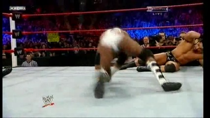 Шок! Booker T се завръща в Wwe и прави шоуто на година! - Royal Rumble 2011 