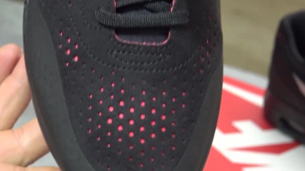 Видео ревю на Мъжки маратонки Nike Air Max 1 Ultra 2.0 Moire