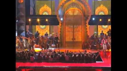 [hd] Shakira - Hips Dont Lie (grammys on Cbs)