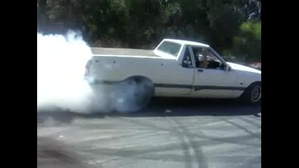 300 Xf Ute Burnout