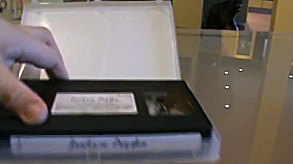 Българското Vhs издание на Заекът Реджи (1995) Проксима Видео 2003