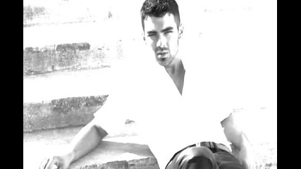 One Day In Paris With .. Hmm .. [ Official Intro ]
