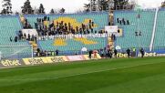 Играчите на Локомотив Пловдив празнуват победата със своите фенове