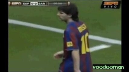 Уцелиха Messi с нещо ? 