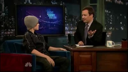 Justin Bieber at Late Night with Jimmy Fallon [ hight Quality ]