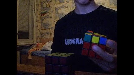 Българин нарежда 3 кубчета на рубик подред за 1 минута!