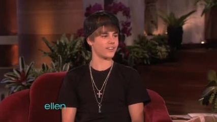 Justin Bieber Sings Teenage Dream & Dances