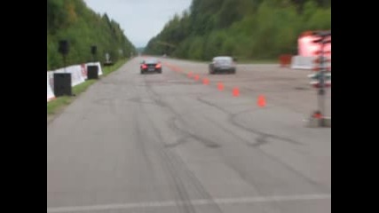 Тези руснаци и колите им са яки Porsche 911 turbo vs Nissan Gt-r