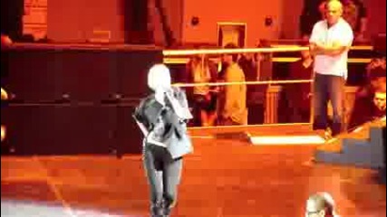 Jay z feat. Rihanna Run This Town Live Ucla 