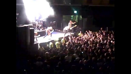 Beau from Blessthefall s epic front flip stage dive