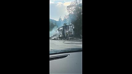 Турски тир с памук изгоря на Прохода на Републиката