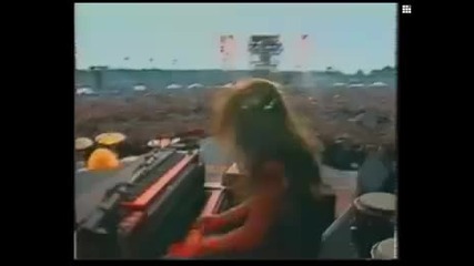 Guns n Roses Civil war live (voodoo Child intro)