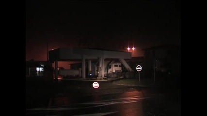 Камион се вряза в метан станция край Благоевград