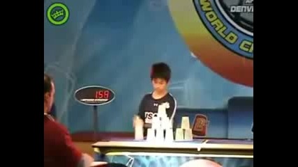 Световен Рекорд по редене на чаши !!!