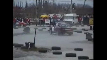 Lada 2103 drift na zavoi