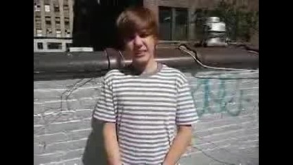 who would justin bieber take to prom