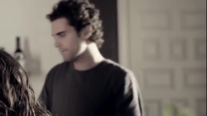 Malú - Ni un Segundo - Video Oficial Completo