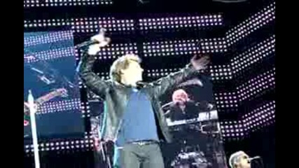 Bon Jovi - Living On A Prayer