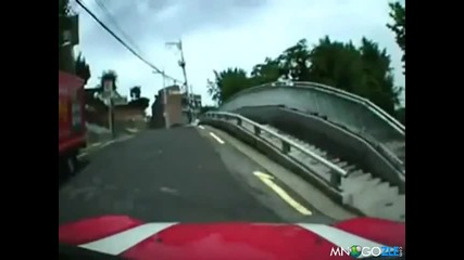 За малко да мине моста
