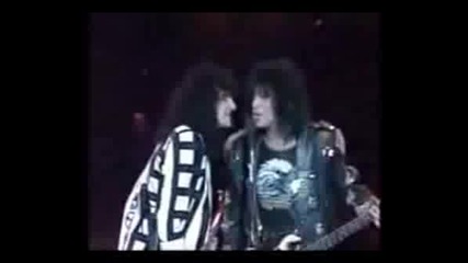 Kiss - Crazy Crazy Nights(live Japan - 88)