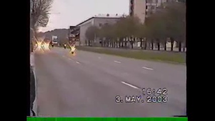 инцидент мотор срещу полицейска кола