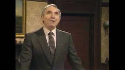S3e5 Yes Minister - The bed of nails