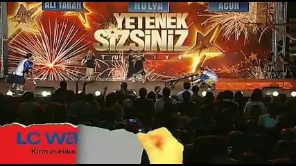 - Yetenek Sizsiniz Turkiye - Karizma Show [ Basketball Show ]