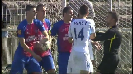 ВИДЕО: Меле между играчите на Левски и Марек