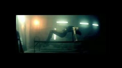 Rihanna - Disturbia