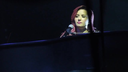 Demi Lovato- Warrior The Neon Lights Tour – Уолингфорд, Ct (09/03)