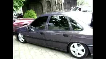 Opel Vectra - Bass 