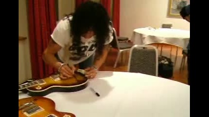 / Titus / Slash and his guitars 