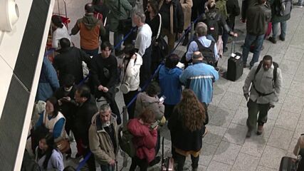 Леден дъжд отмени всички полети на летището във Франкфурт
