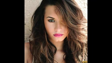 *2014* Demi Lovato - Beso me mucho