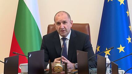 Румен Радев: Напускането на американските самолети минимизира риска от потенциални атаки в близост до София