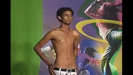 Мъж танцува много диво кючек Man Belly Dancer