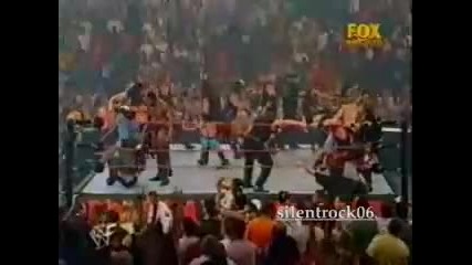 Ледения спасява отбора си Wwf