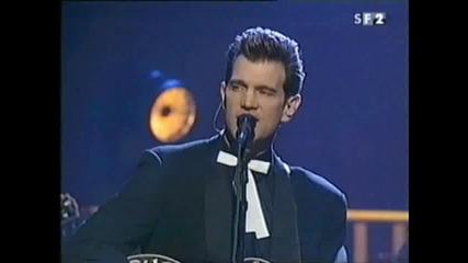 Chris Isaak - I Guess Things Happens That Way